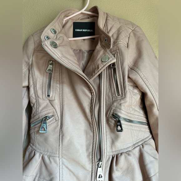 Urban Republic Girls 5/6 Pink Peplum Faux Leather Moto Jacket - Picture 3 of 6